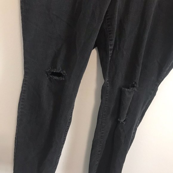 TORRID Classic Black Distressed Skinny Jeans Size 24R - Picture 5 of 7
